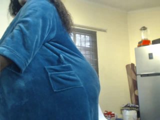 Horny ebony Bbw Milf Moaning Loud And Stip Teasing At The Kitchen